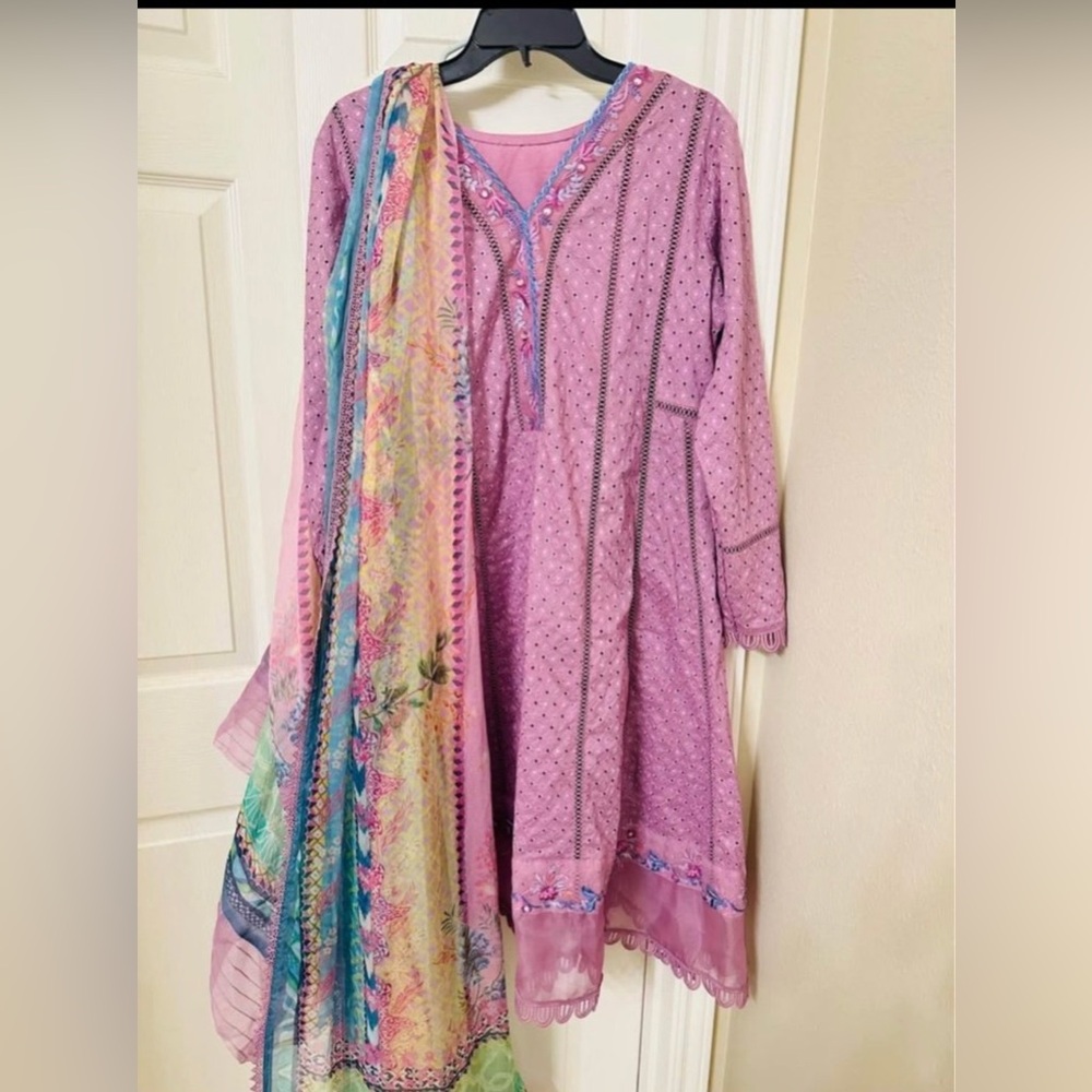 Farah Talib Aziz | Size L | Embroidered Anarkali + Matching Pants + Dupatta - Picture 3 of 7